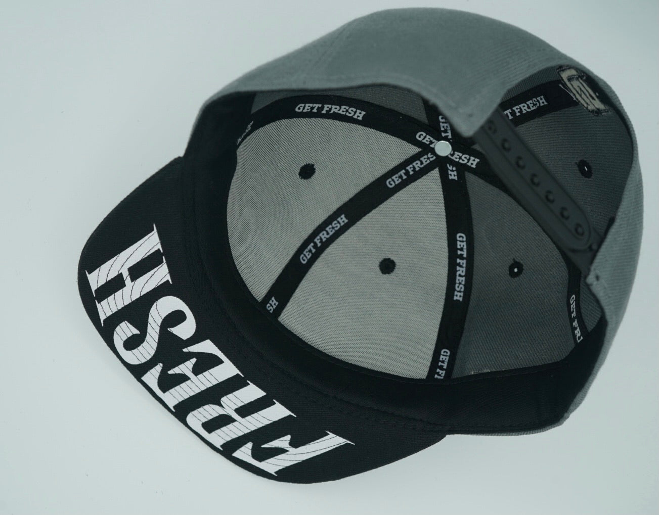 GetFresh Snap Back ( Gray / Black )
