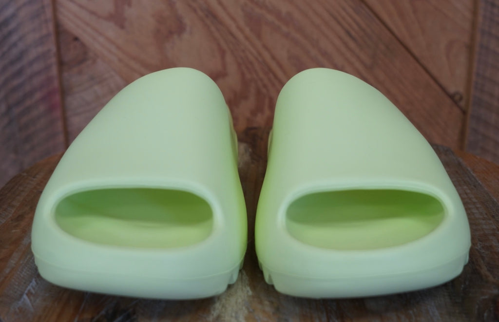 Adidas Yeezy Slides - Glow Green