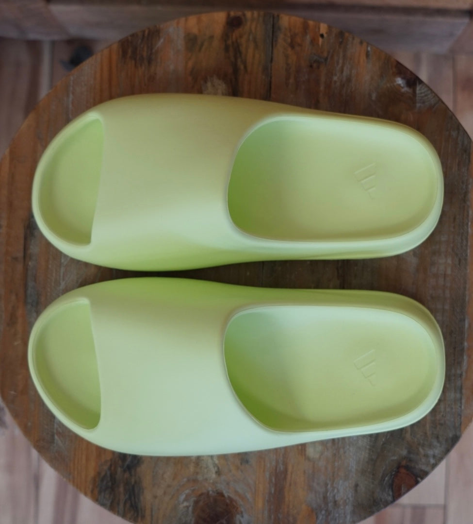Adidas Yeezy Slides - Glow Green