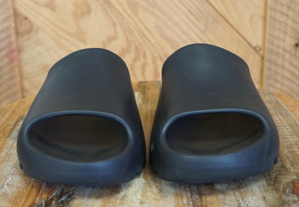 Adidas Yeezy Slides - Onyx