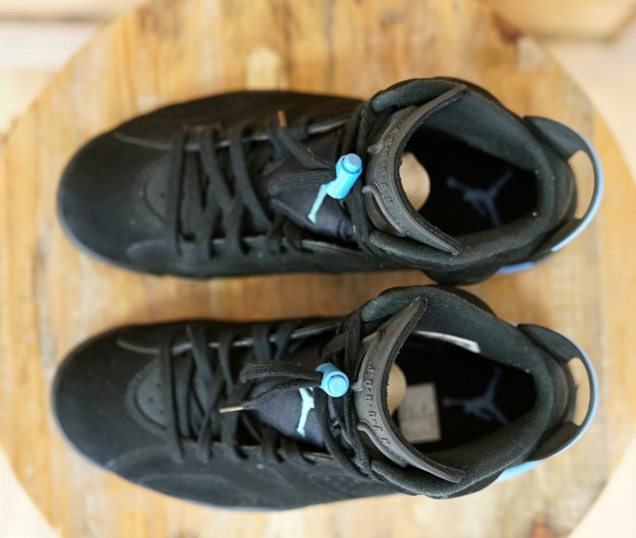 Air Jordan 6 Retro "UNC" (University Blue) Sneakers