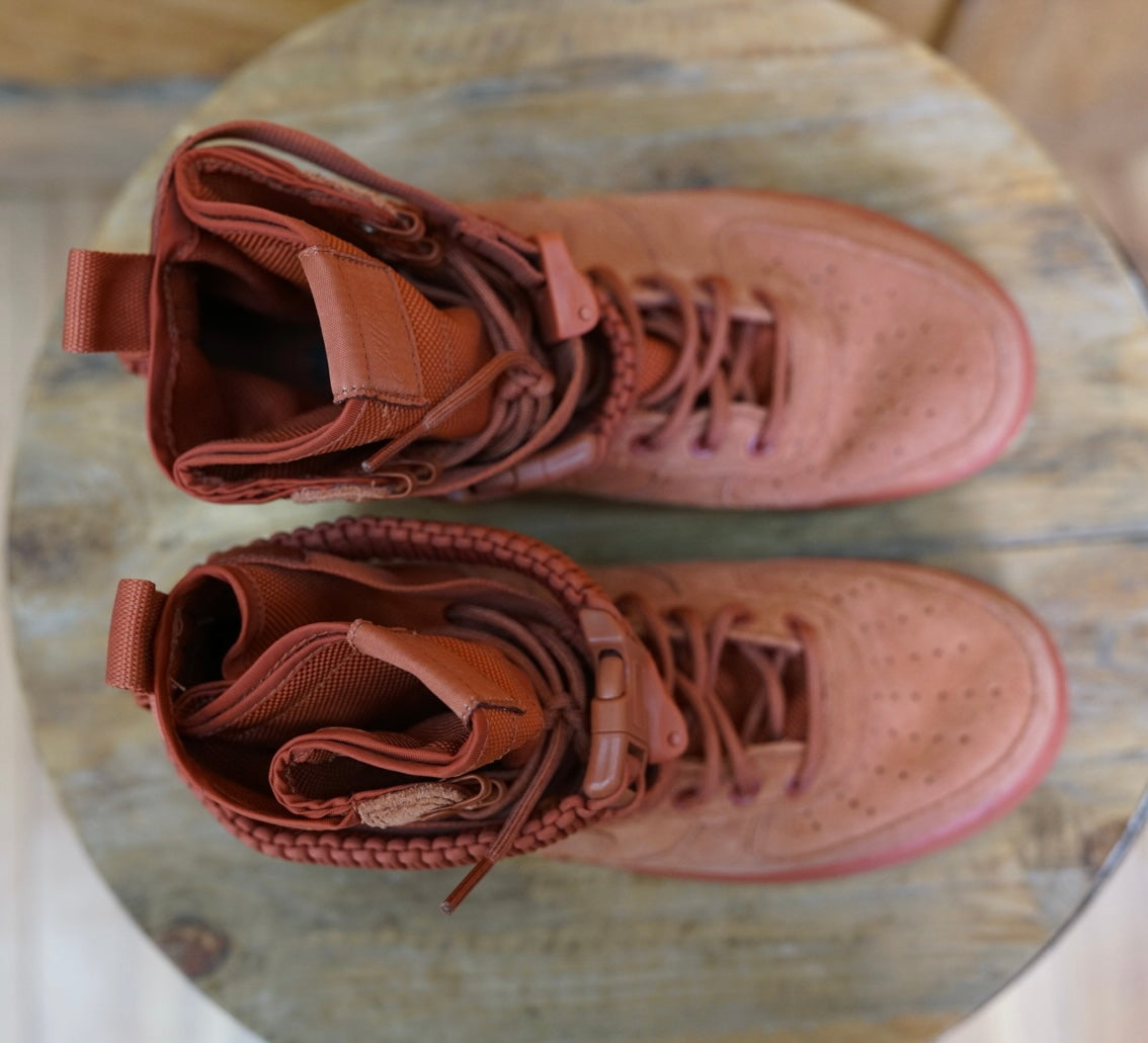 Nike SF-AF1 (Special Field Air Force 1) High Sneakers