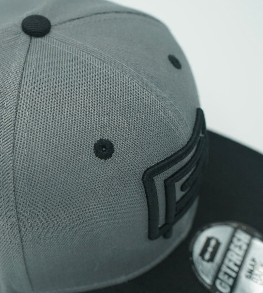 GetFresh Snap Back ( Gray / Black )